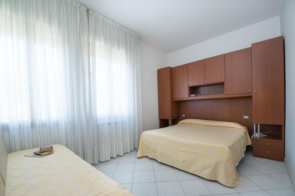 Albergo Arcobaleno Sottomarina Phòng bức ảnh