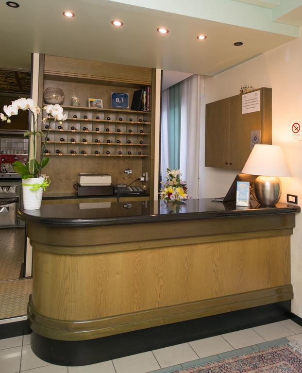 Albergo Arcobaleno Sottomarina Ngoại thất bức ảnh