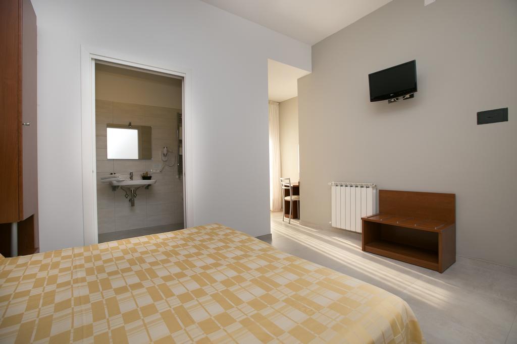 Albergo Arcobaleno Sottomarina Ngoại thất bức ảnh